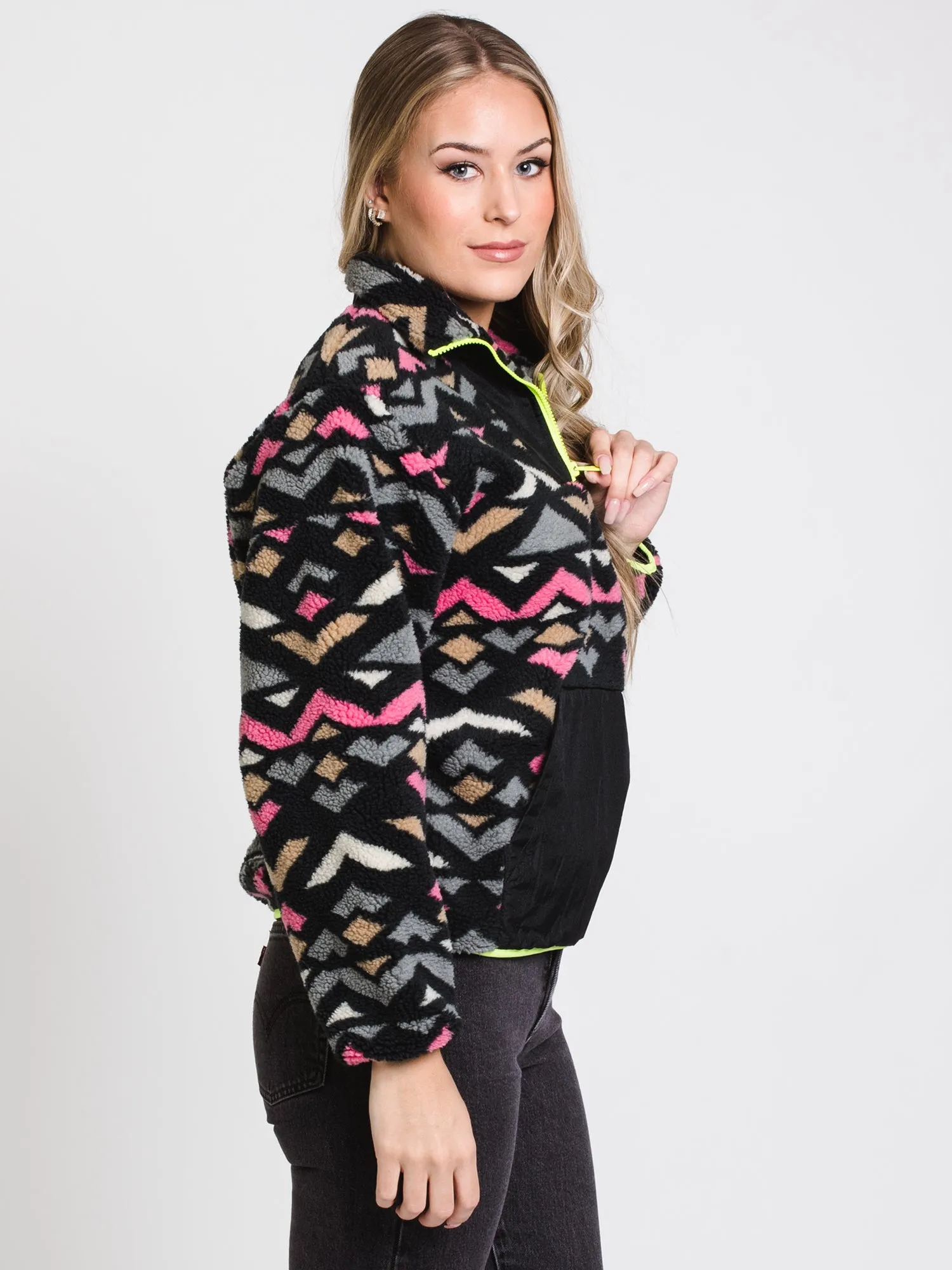 WOMENS ARIZONA SHERPA QUARTER ZIP - JACQUARD - CLEARANCE