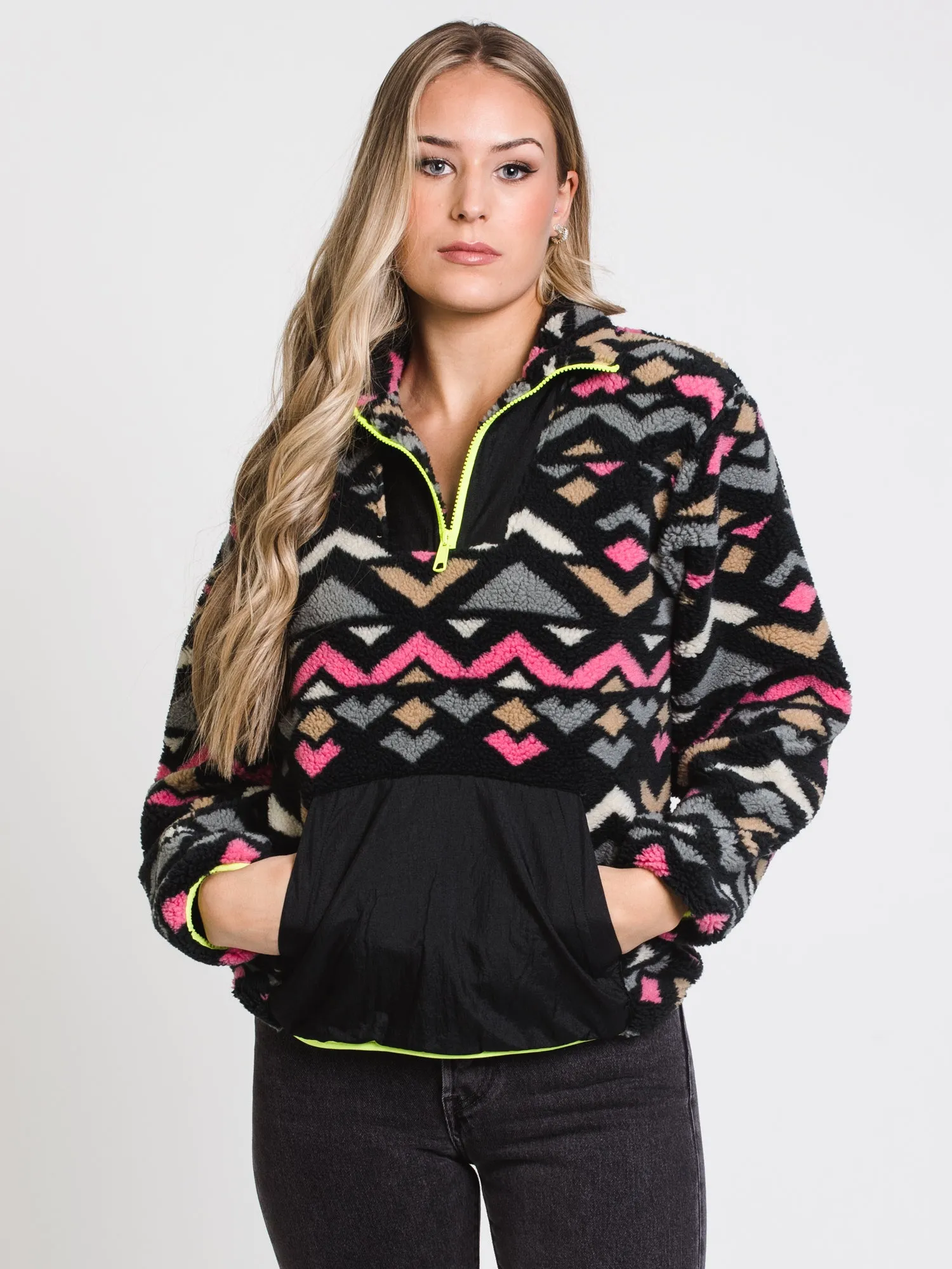 WOMENS ARIZONA SHERPA QUARTER ZIP - JACQUARD - CLEARANCE